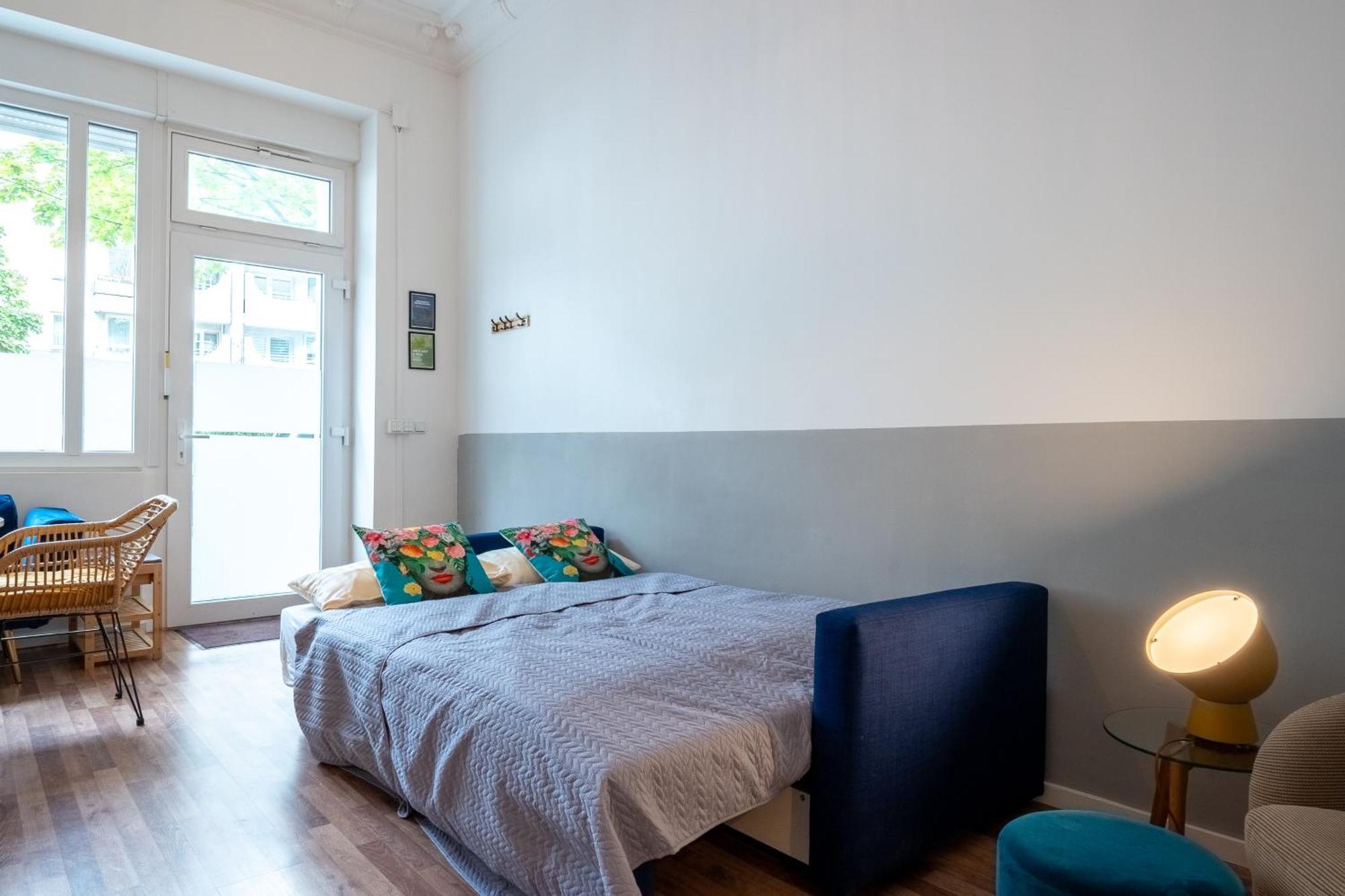 Modern, Central Flat With Workspace Berlin Exterior foto